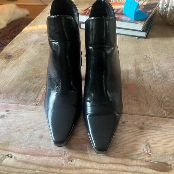 Zara woman’s Black Leather Ankle Boots - Picture 9 of 12